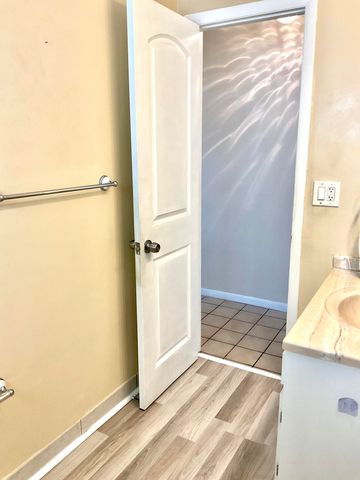 119 SW 10th Court, Boynton Beach, FL 33426