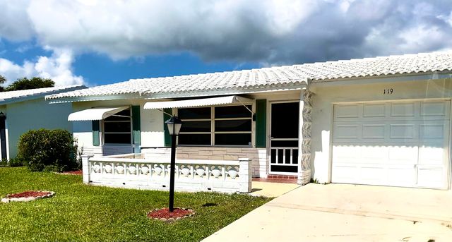 119 SW 10th Court, Boynton Beach, FL 33426