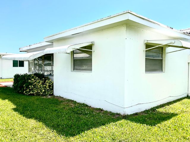 119 SW 10th Court, Boynton Beach, FL 33426