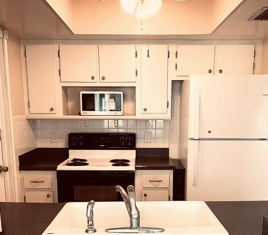 119 SW 10th Court, Boynton Beach, FL 33426