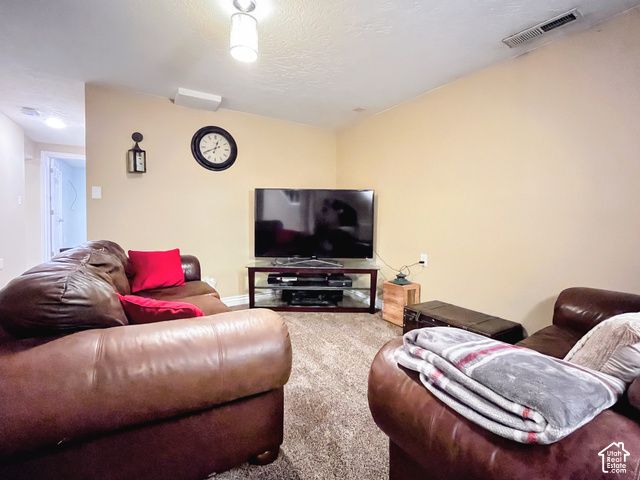 10564 S WEEPING WILLOW DR, Sandy, UT 84092