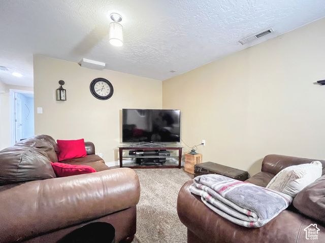 10564 S WEEPING WILLOW DR, Sandy, UT 84092