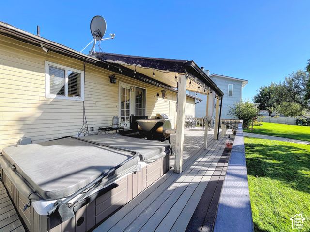 10564 S WEEPING WILLOW DR, Sandy, UT 84092