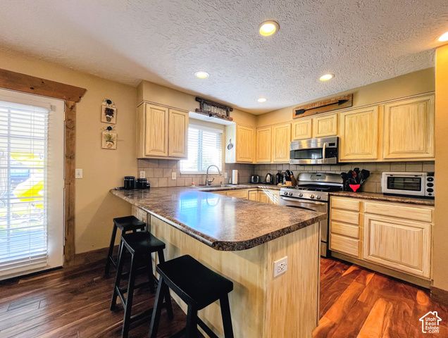 10564 S WEEPING WILLOW DR, Sandy, UT 84092