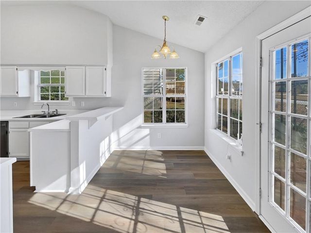 1286 Crestridge Lane, Riverdale, GA 30296