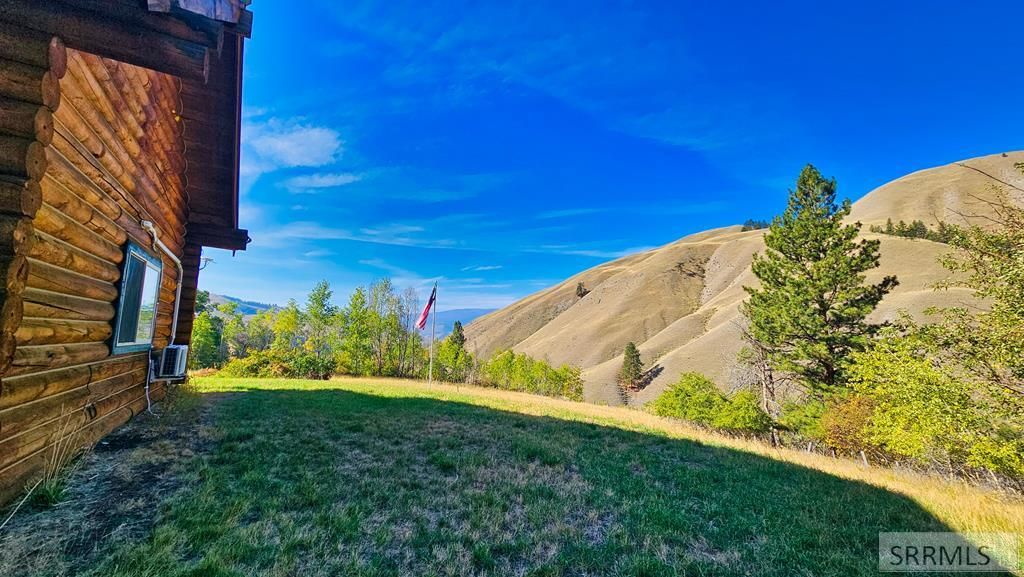Image 22 of property listing at 53 Runnin Bear Road, Carmen, ID 83462
