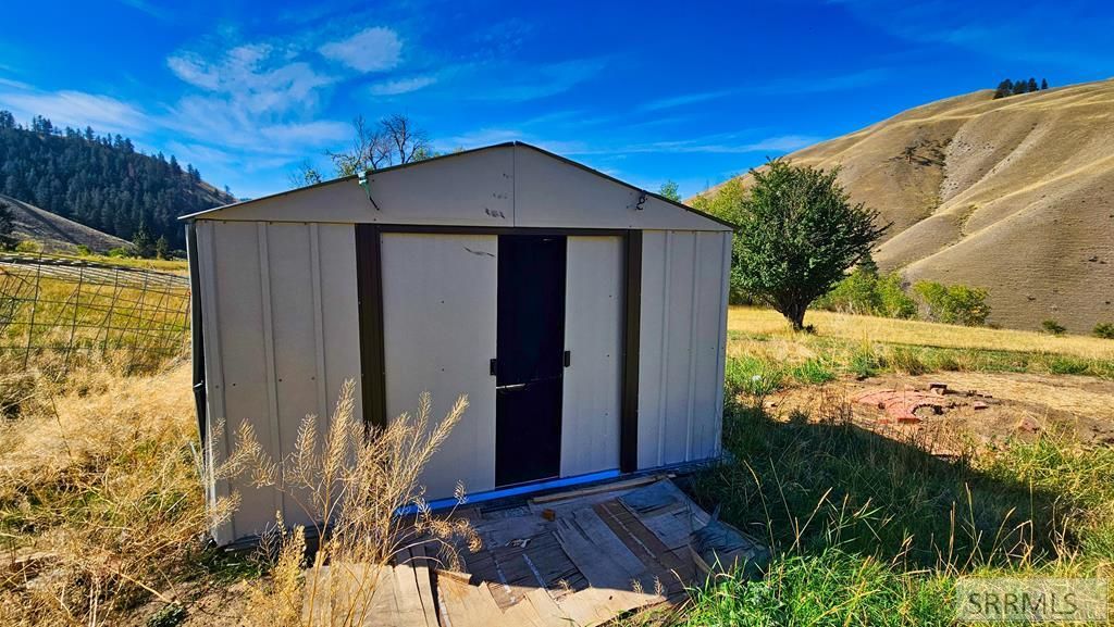 Image 26 of property listing at 53 Runnin Bear Road, Carmen, ID 83462