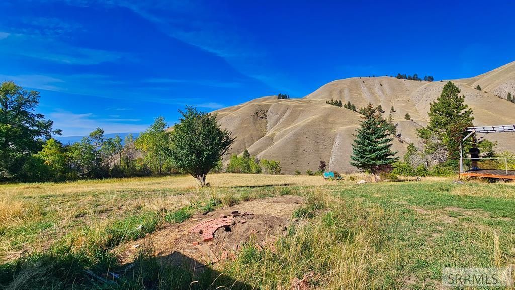 Image 28 of property listing at 53 Runnin Bear Road, Carmen, ID 83462