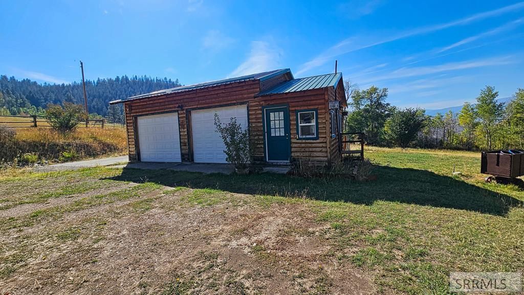 Image 59 of property listing at 53 Runnin Bear Road, Carmen, ID 83462