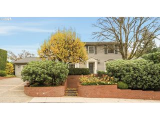 3484 Sw BRENTWOOD Dr, Portland, OR 97201