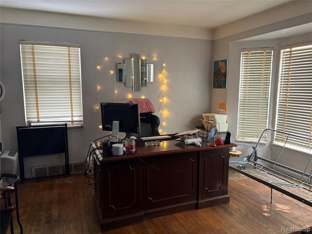 18510 George Washington Drive, Southfield, MI 48075