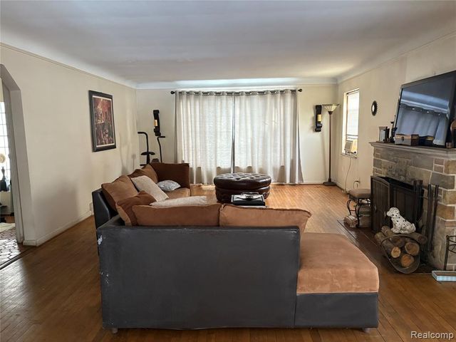 18510 George Washington Drive, Southfield, MI 48075