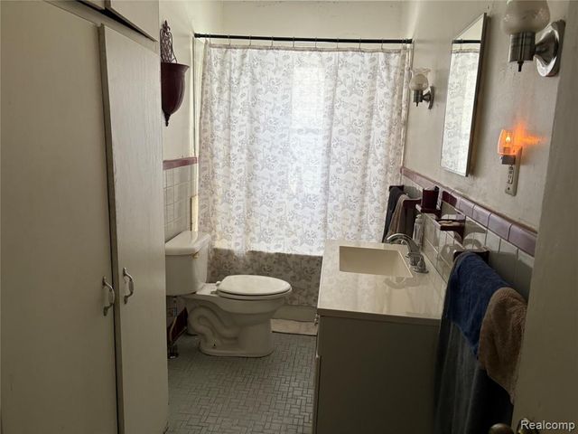 18510 George Washington Drive, Southfield, MI 48075