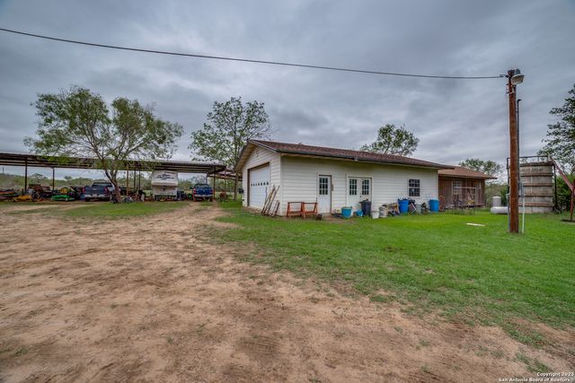 2660 W JETT RD, San Antonio, TX 78264