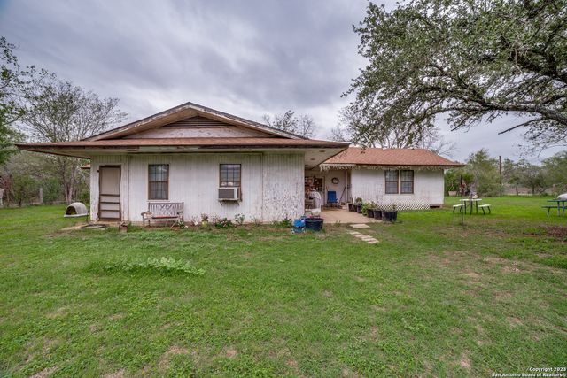 2660 W JETT RD, San Antonio, TX 78264