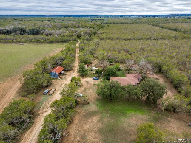 2660 W JETT RD, San Antonio, TX 78264