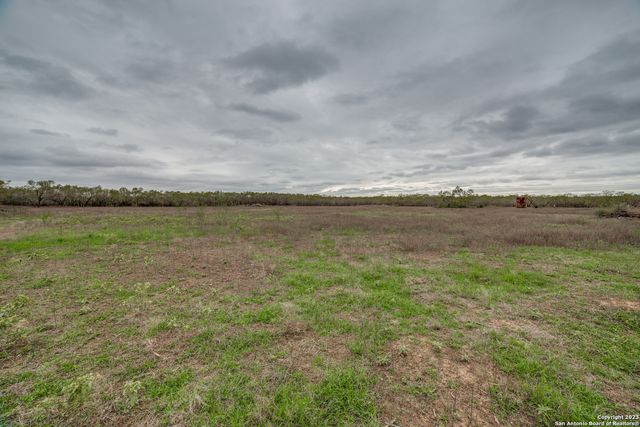 2660 W JETT RD, San Antonio, TX 78264