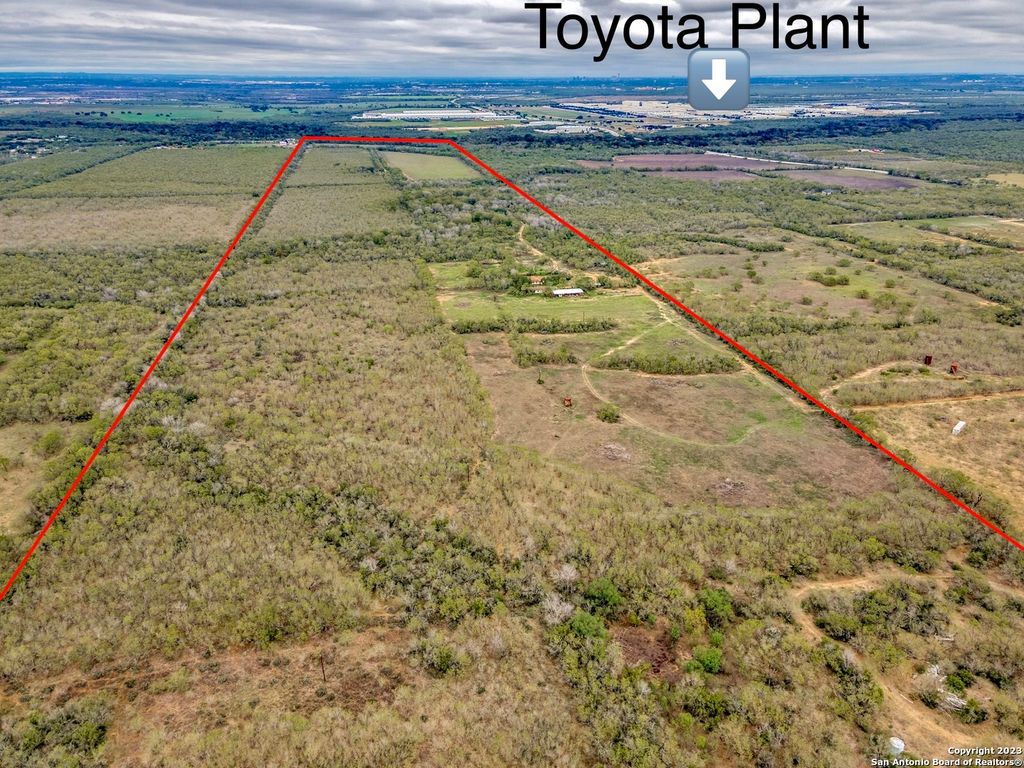 2660 W JETT RD, San Antonio, TX 78264