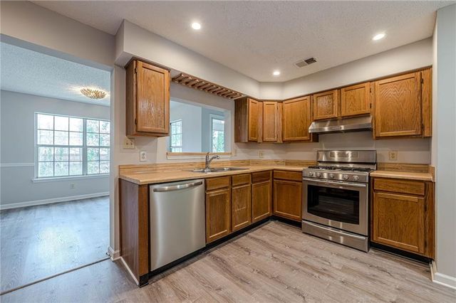 6034 Coventry Circle, Alpharetta, GA 30004