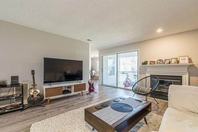 6034 Coventry Circle, Alpharetta, GA 30004