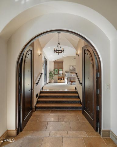 5065 Indianola Way, La Canada Flintridge, CA 91011