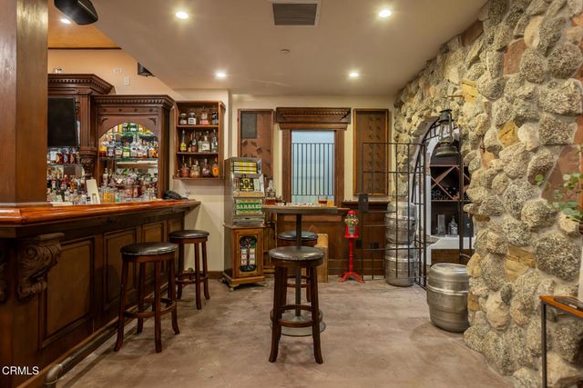 5065 Indianola Way, La Canada Flintridge, CA 91011