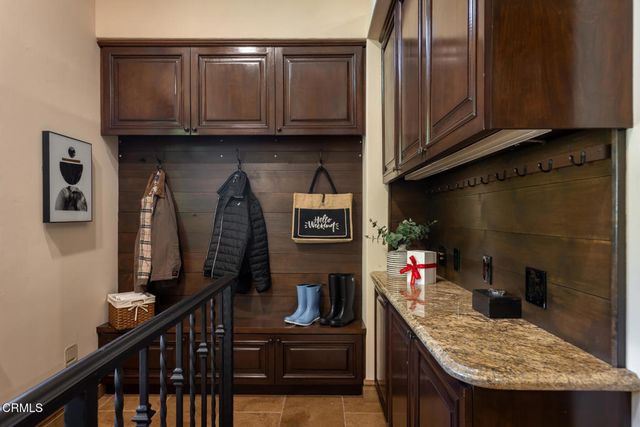5065 Indianola Way, La Canada Flintridge, CA 91011