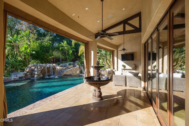 5065 Indianola Way, La Canada Flintridge, CA 91011