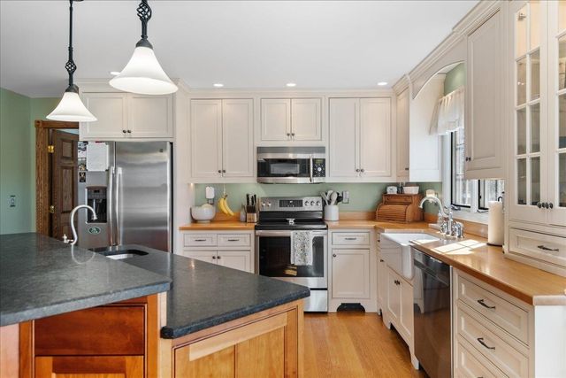 26 Rugg Avenue, Milton, VT 05468