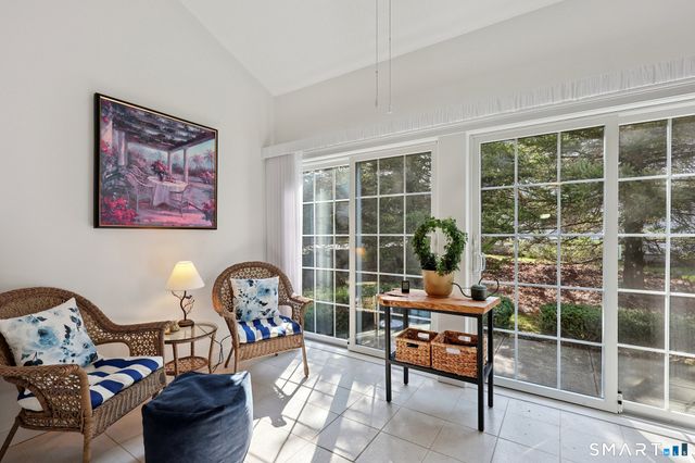 1 Magnolia Circle 1, Farmington, CT 06032