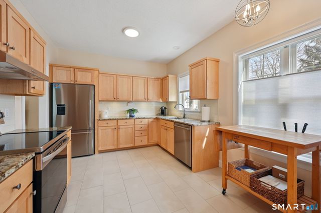 1 Magnolia Circle 1, Farmington, CT 06032