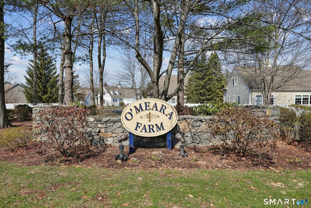 1 Magnolia Circle 1, Farmington, CT 06032