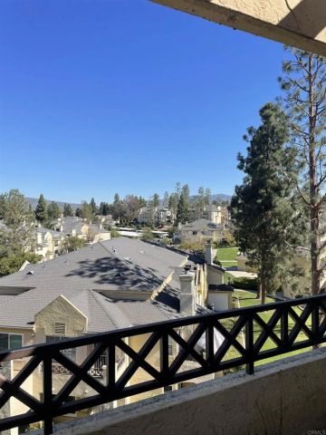 2011 Lakeridge Circle 304, Chula Vista, CA 91913