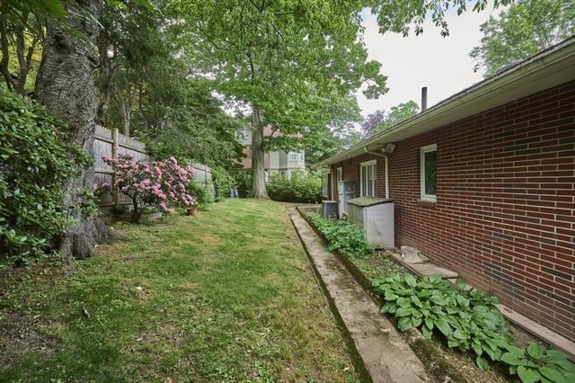 119 Rawson Rd, Brookline, MA 02445