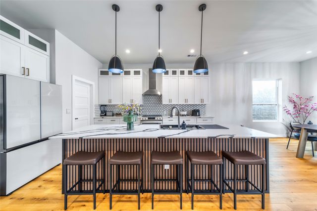 1704 McBroom Street, Dallas, TX 75212