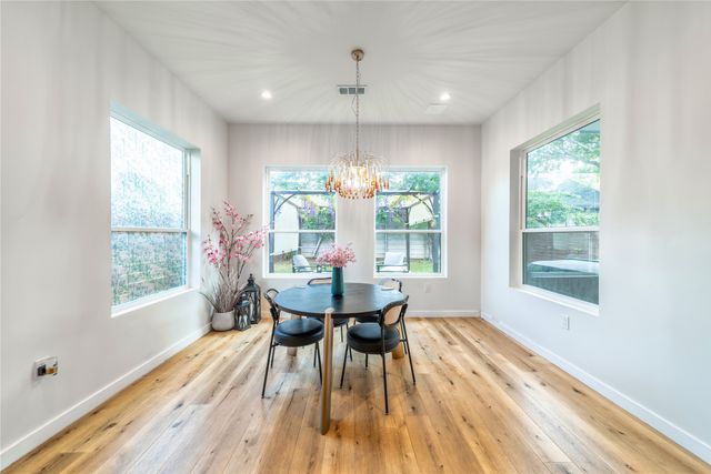 1704 McBroom Street, Dallas, TX 75212
