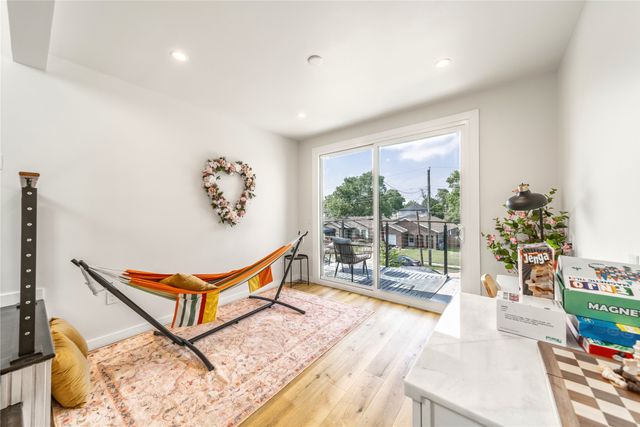 1704 McBroom Street, Dallas, TX 75212