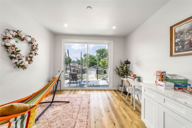 1704 McBroom Street, Dallas, TX 75212