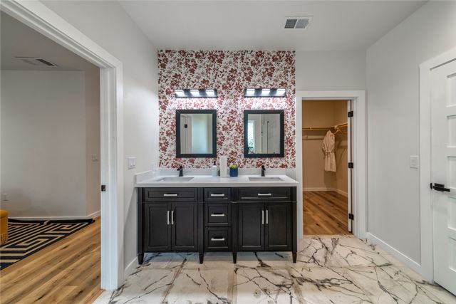 1704 McBroom Street, Dallas, TX 75212