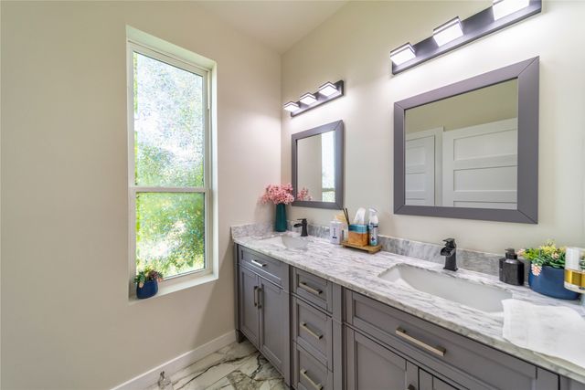 1704 McBroom Street, Dallas, TX 75212