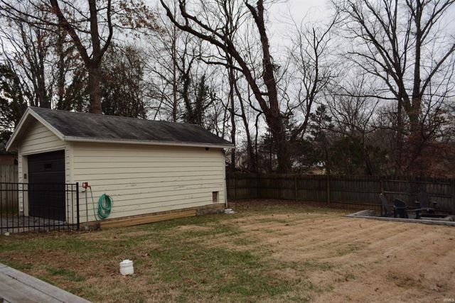 6016 Feltman Drive, Evansville, IN 47711