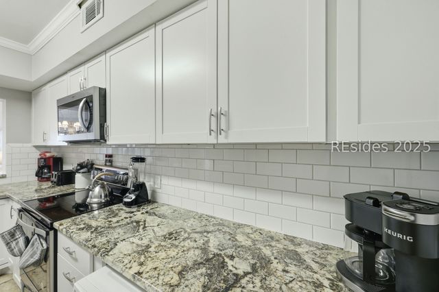 21 S Forest Beach Dr Apt 231, Hilton Head Island, SC 29928