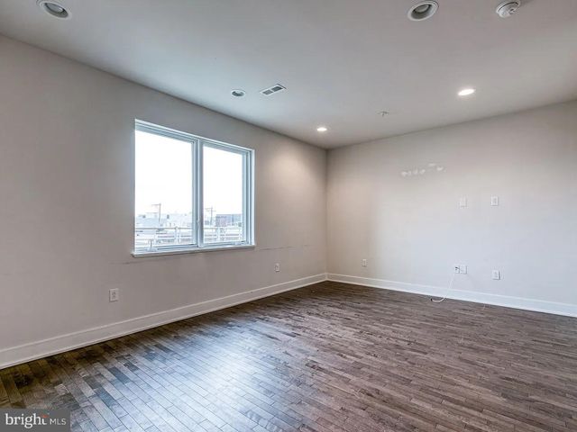 1314-00 N FRONT ST, Philadelphia, PA 19122