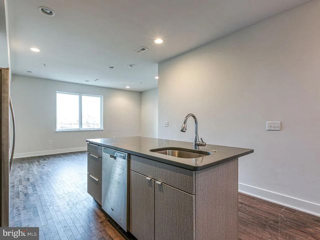 1314-00 N FRONT ST, Philadelphia, PA 19122