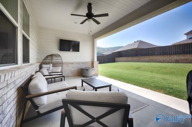 8107 Goose Ridge Drive, Owens Cross Roads, AL 35763