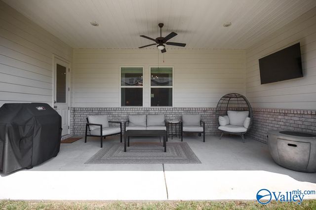 8107 Goose Ridge Drive, Owens Cross Roads, AL 35763