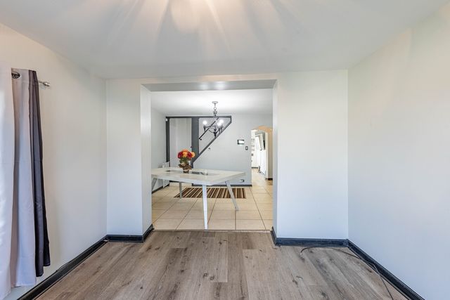 6724 S Kolin Avenue, Chicago, IL 60629