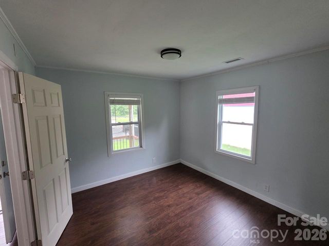2700 226 Highway S, Marion, NC 28752