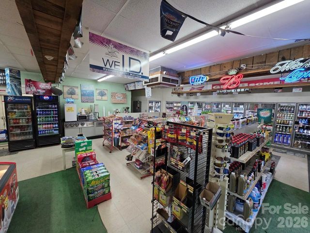 2700 226 Highway S, Marion, NC 28752