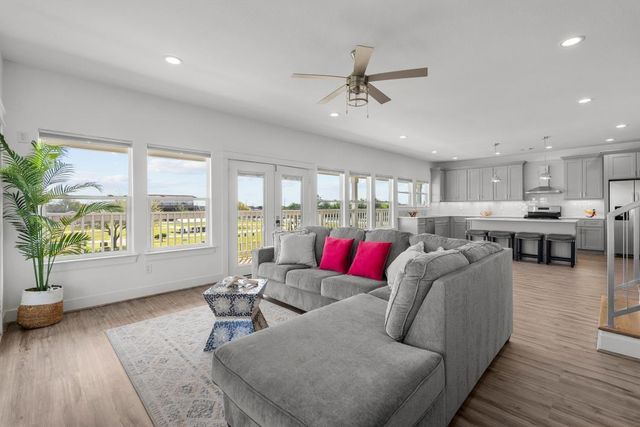 118 22nd Street, San Leon, TX 77539